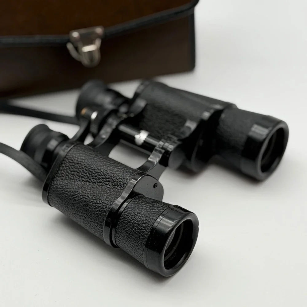 Vintage Black‎ Binoculars with Brown Faux Leather Hard Carrying Case Retro Gear